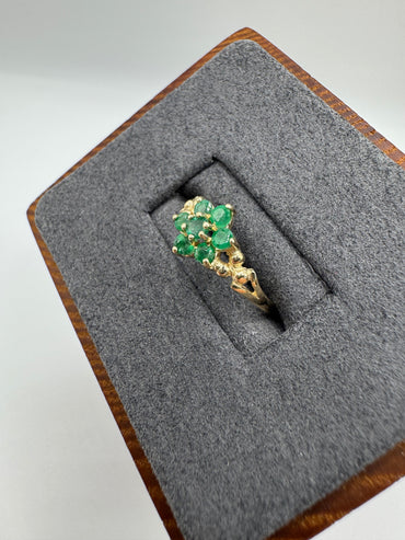9ct gold emerald cluster ring