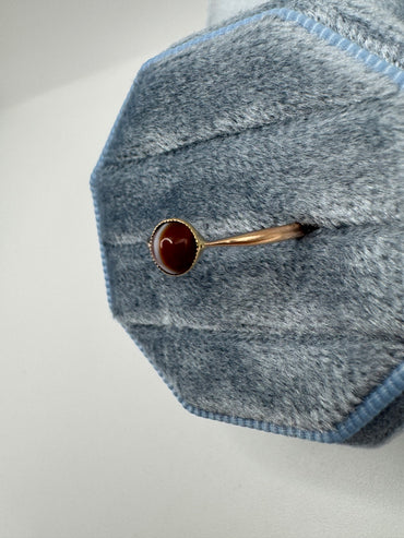 Antique 9ct rose gold banded agate ring