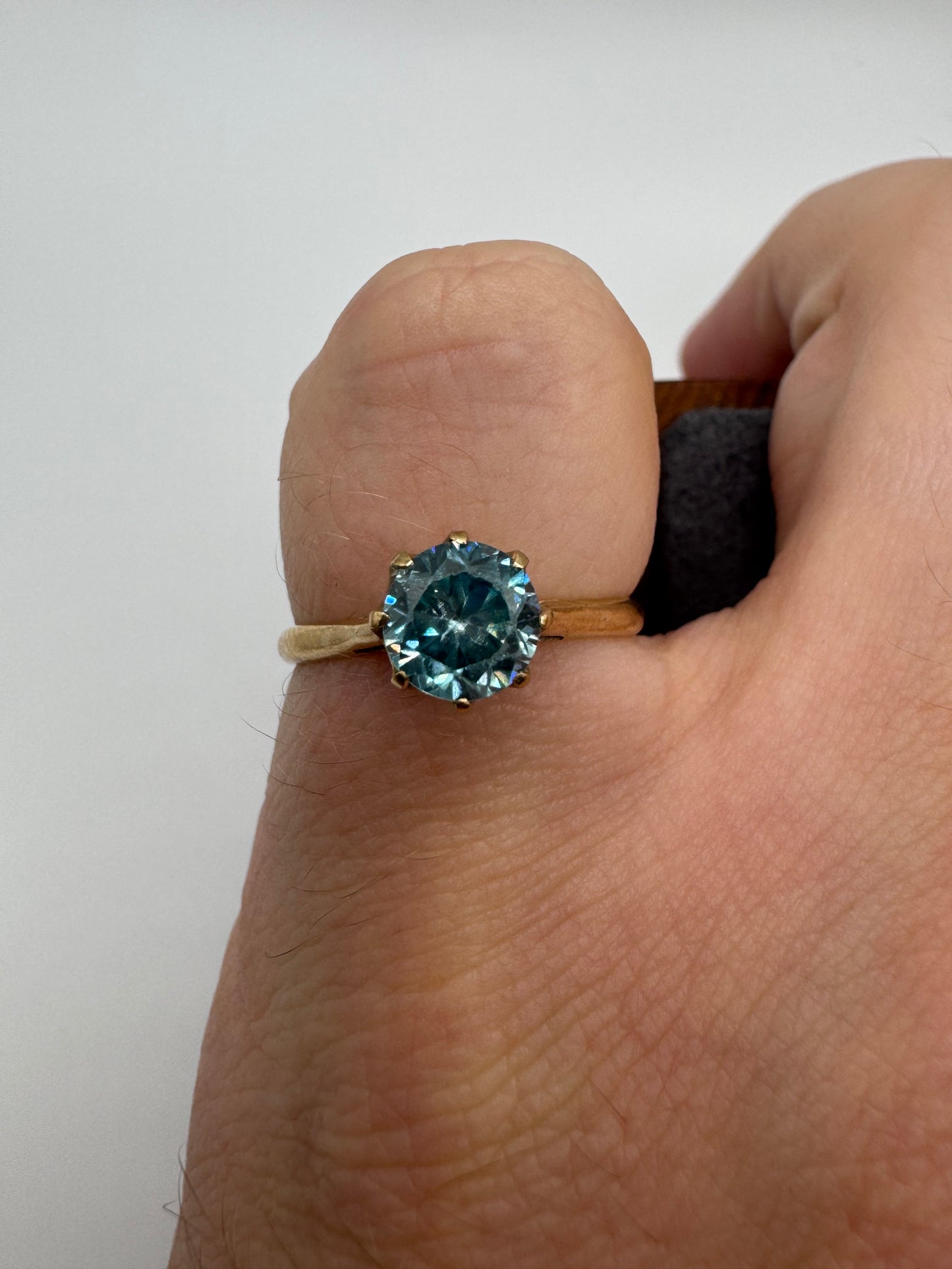 Antique 9ct gold blue zircon ring