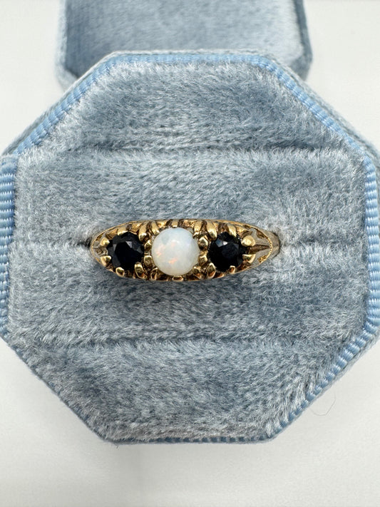 9ct gold opal and sapphire ring