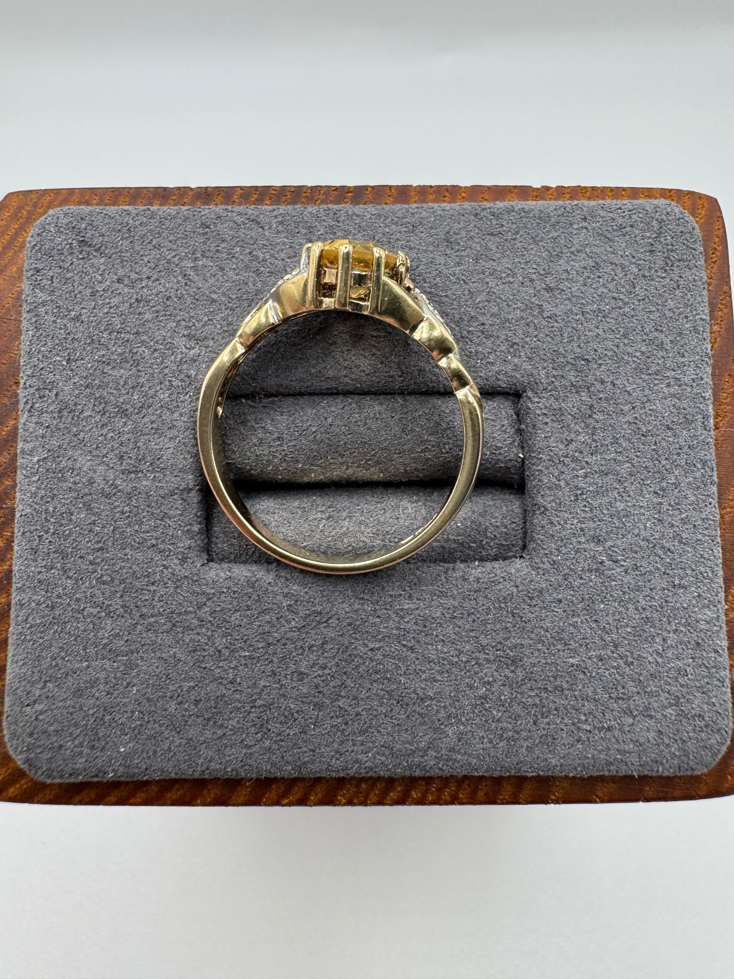 9ct gold citrine and diamond ring