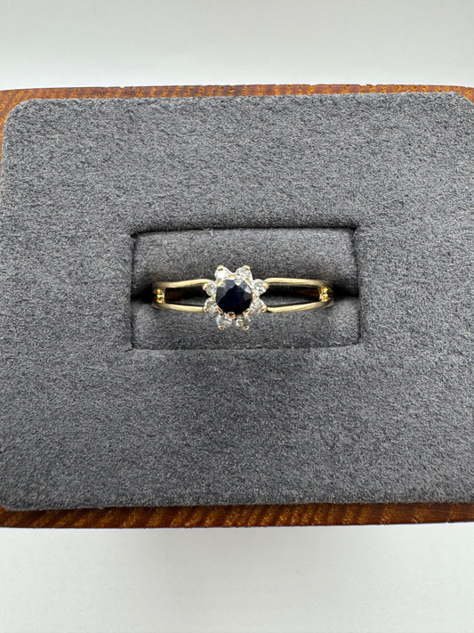 9ct gold sapphire and diamond ring