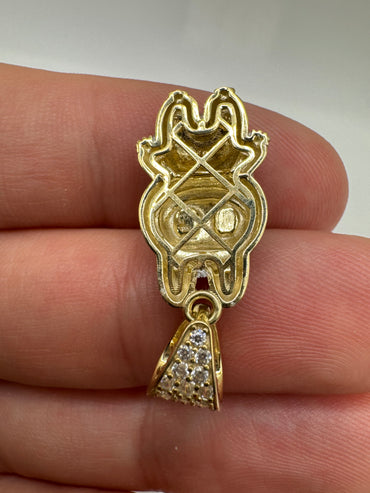 9ct gold 20mm enamelled character pendant