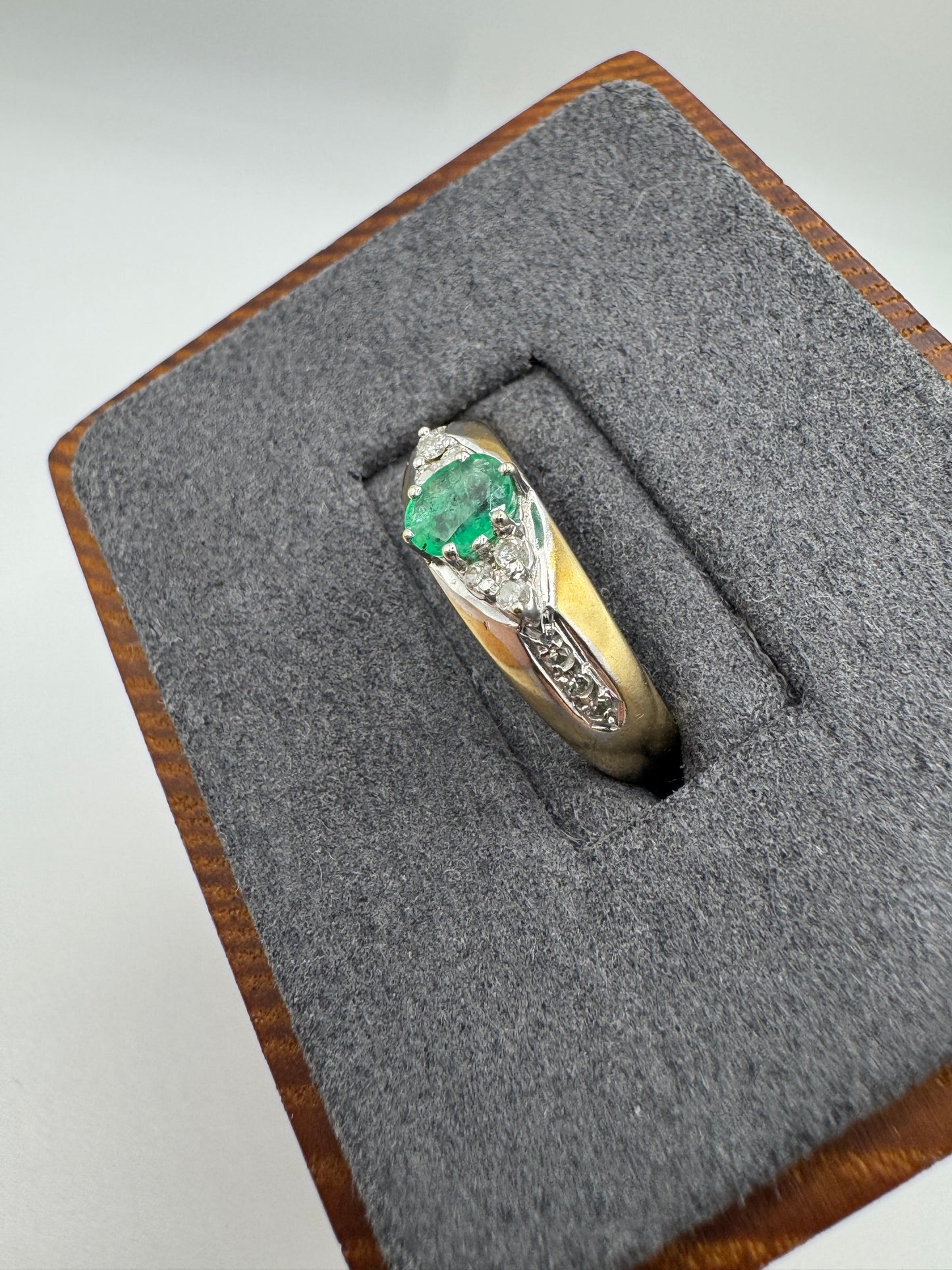 9ct gold emerald and diamond ring
