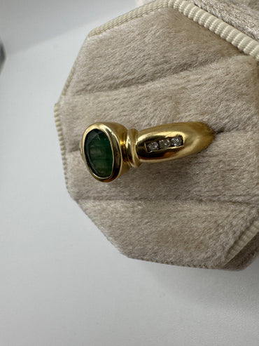 9ct gold emerald and diamond ring