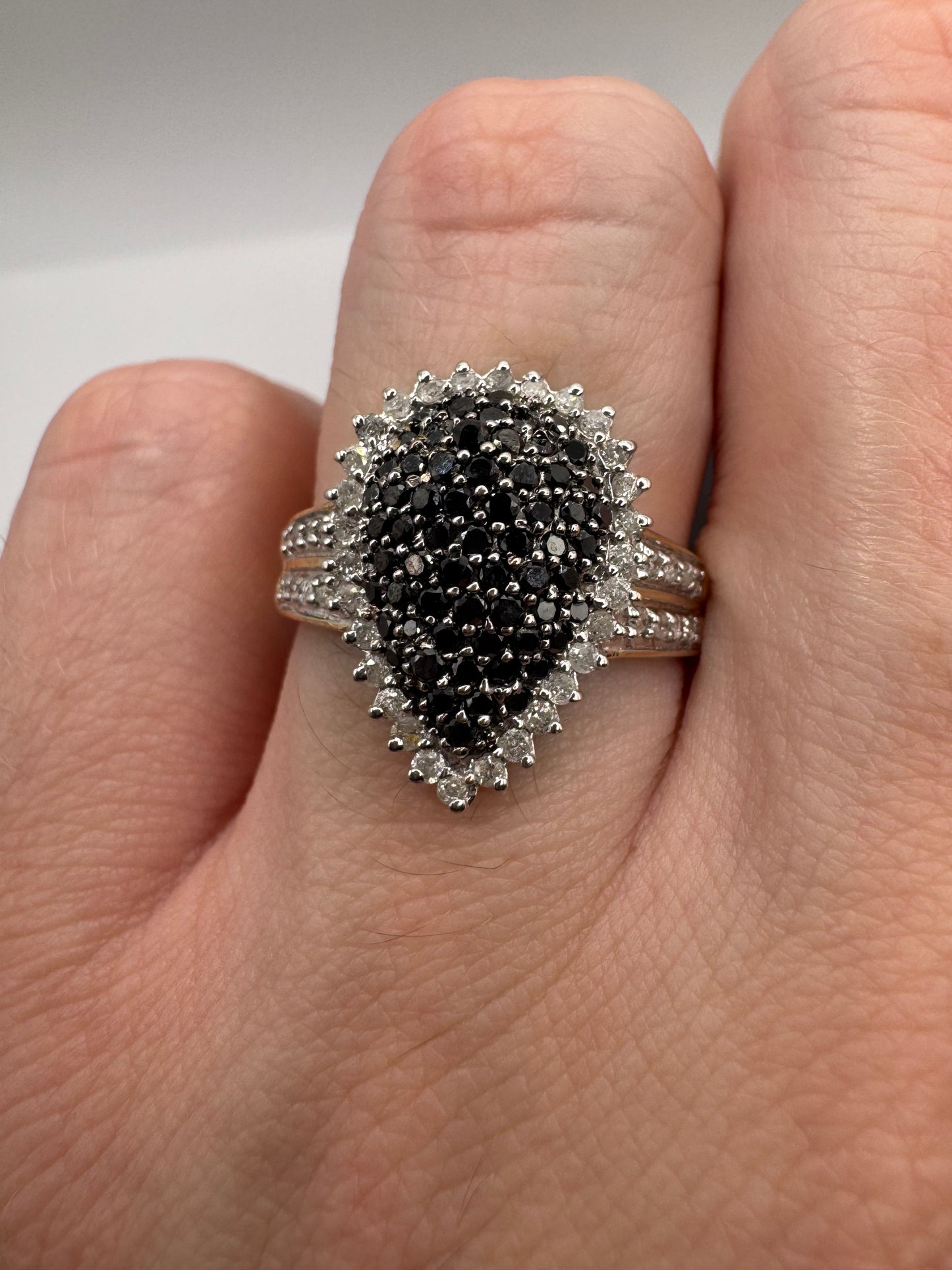 9ct gold diamond cluster ring