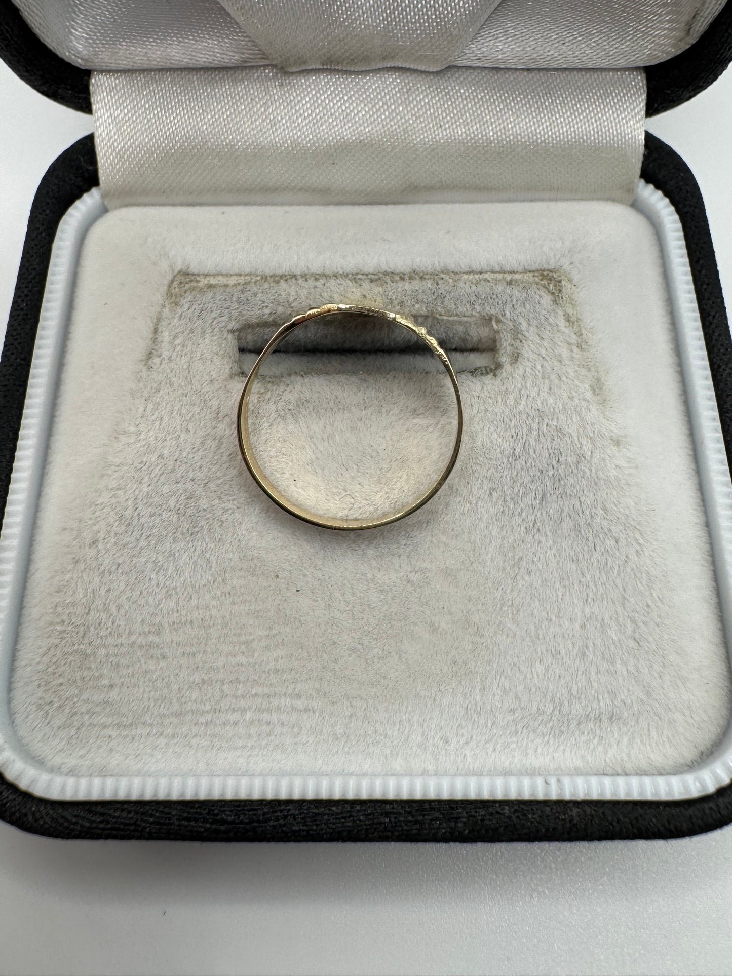 9ct gold signet ring