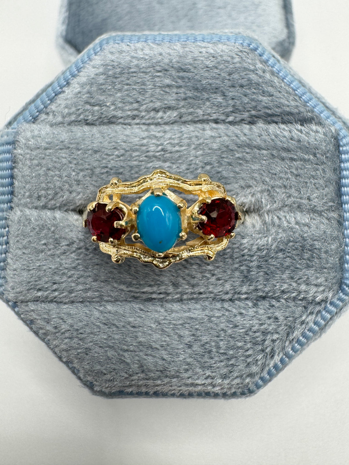 9ct gold turquoise and garnet ring