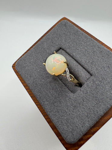 9ct gold opal and diamond ring