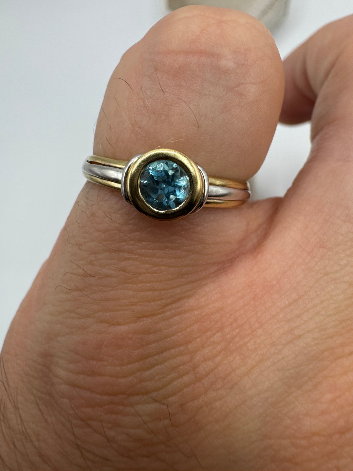 9ct two-tone gold topaz ring