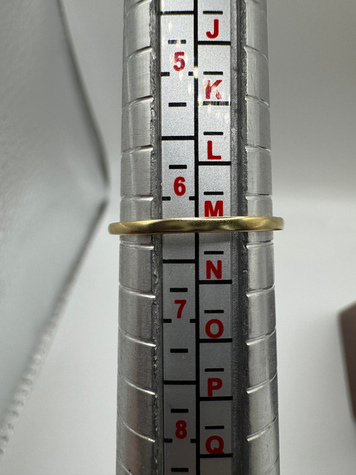 9ct gold sapphire and diamond ring