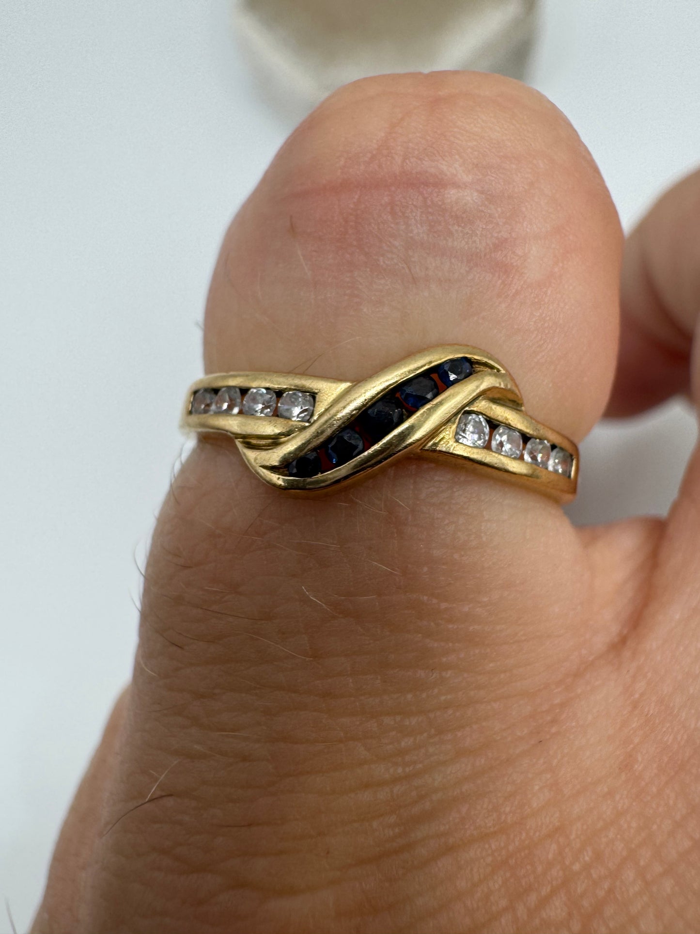 9ct gold sapphire and cz ring