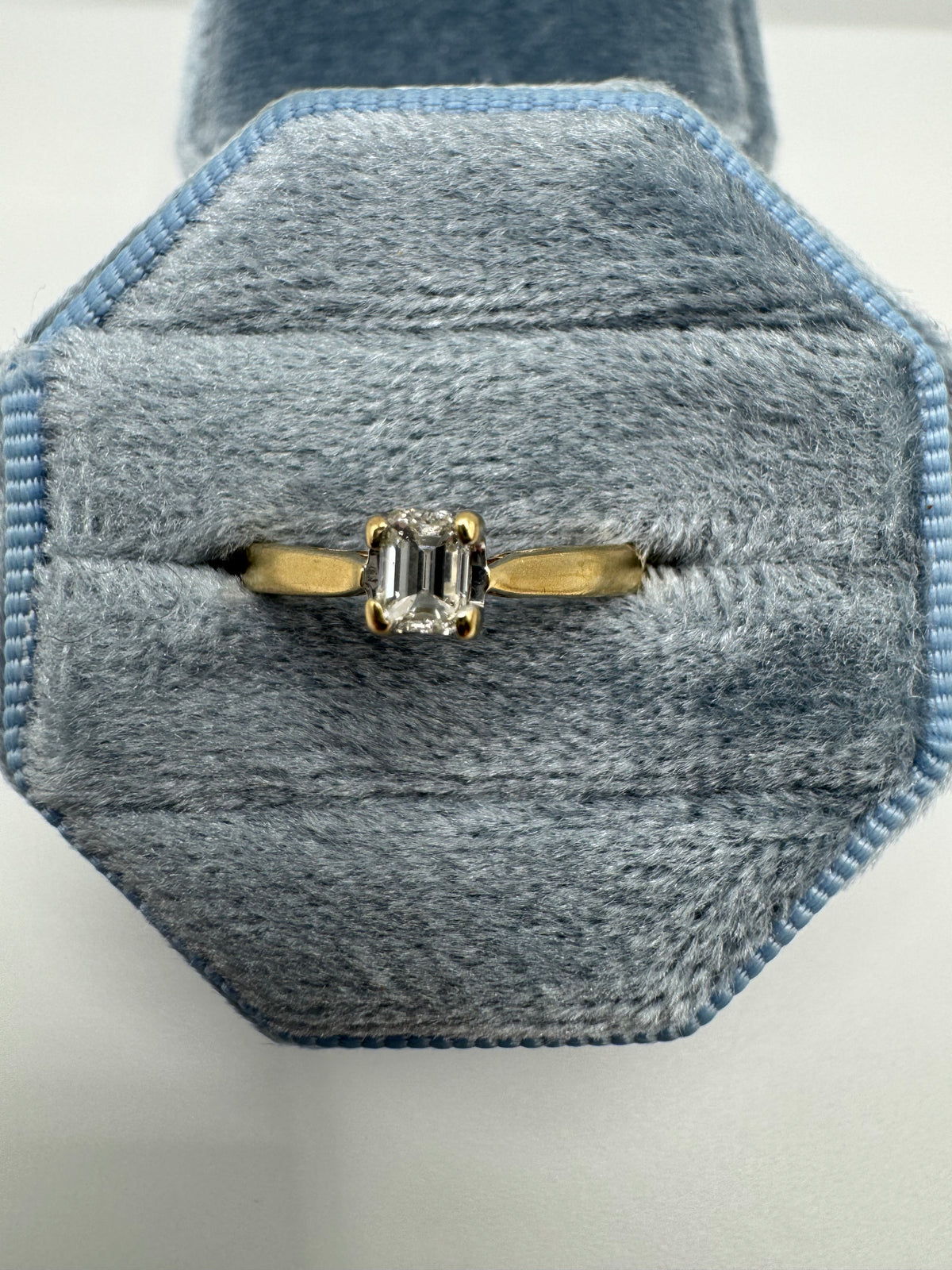 9ct gold 25 point diamond ring