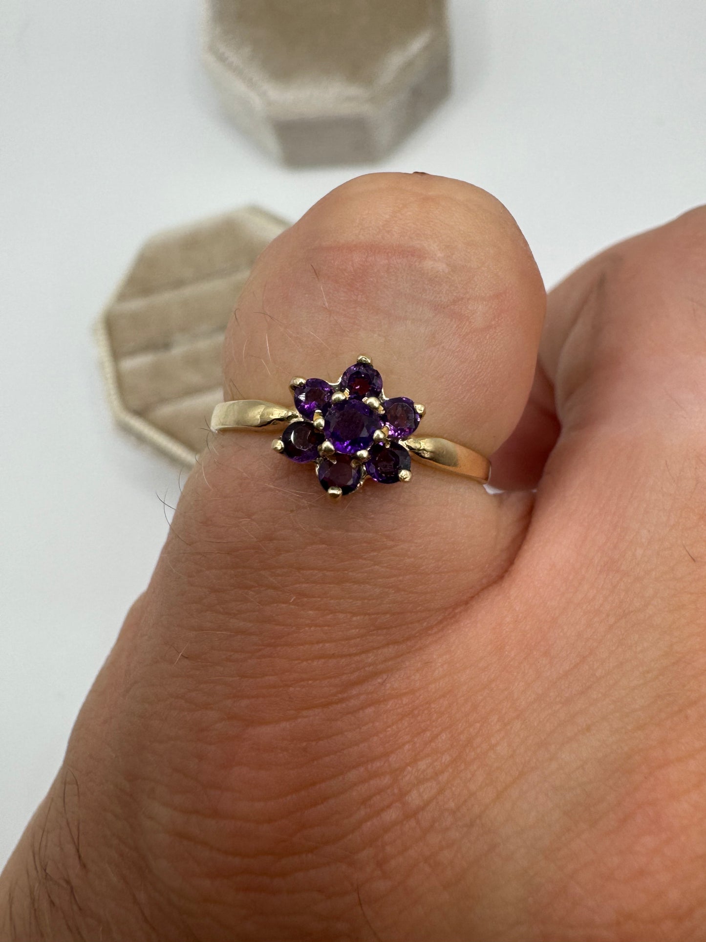 9ct gold amethyst cluster ring