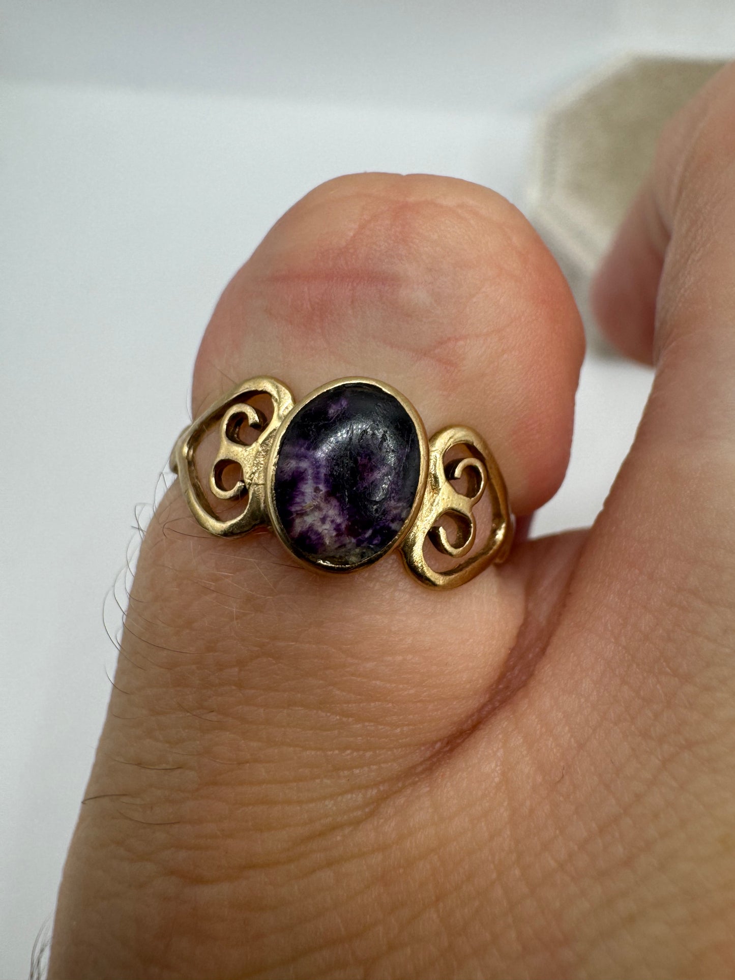 9ct gold blue john ring