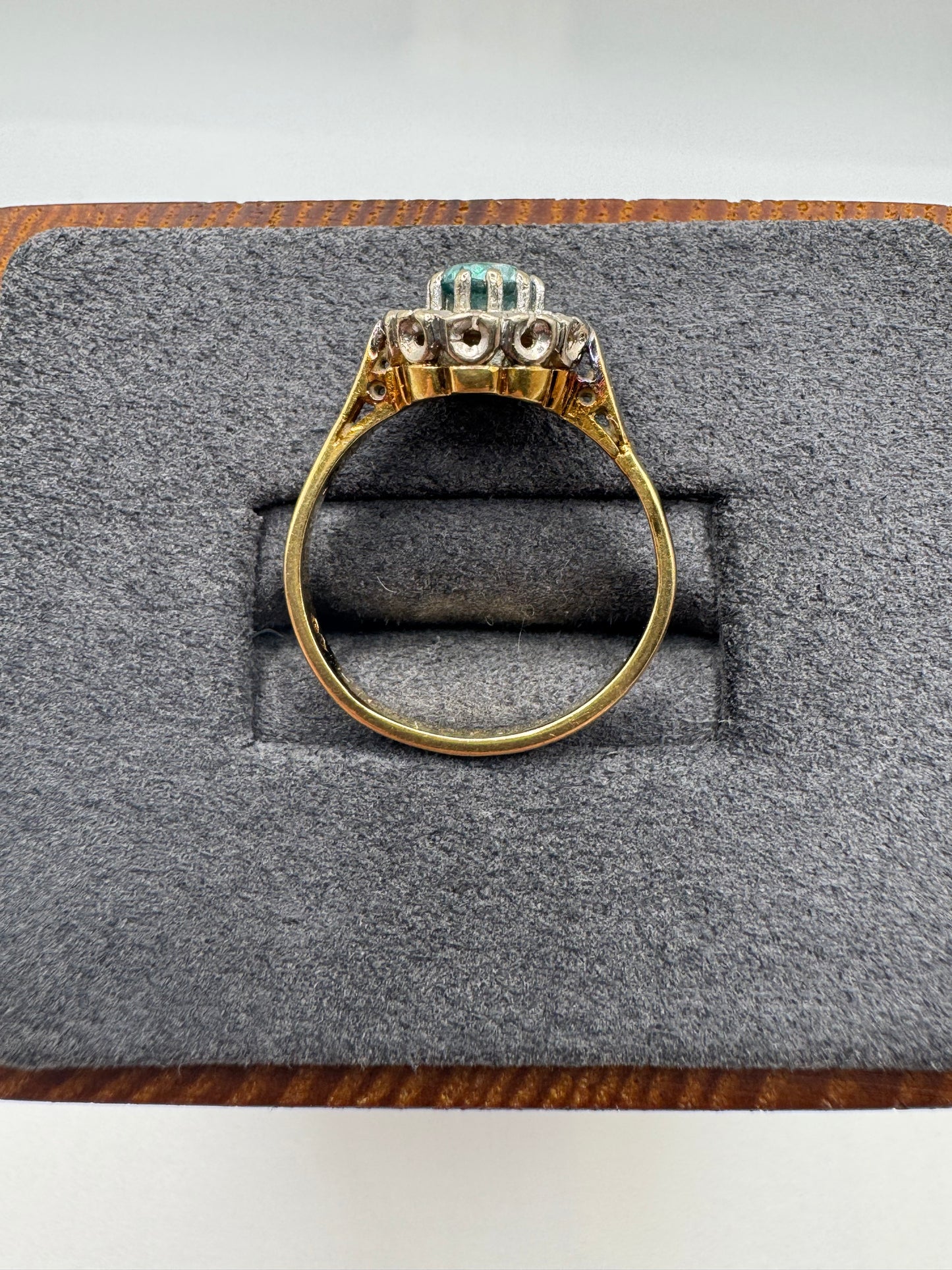 18ct gold blue zircon and diamond ring