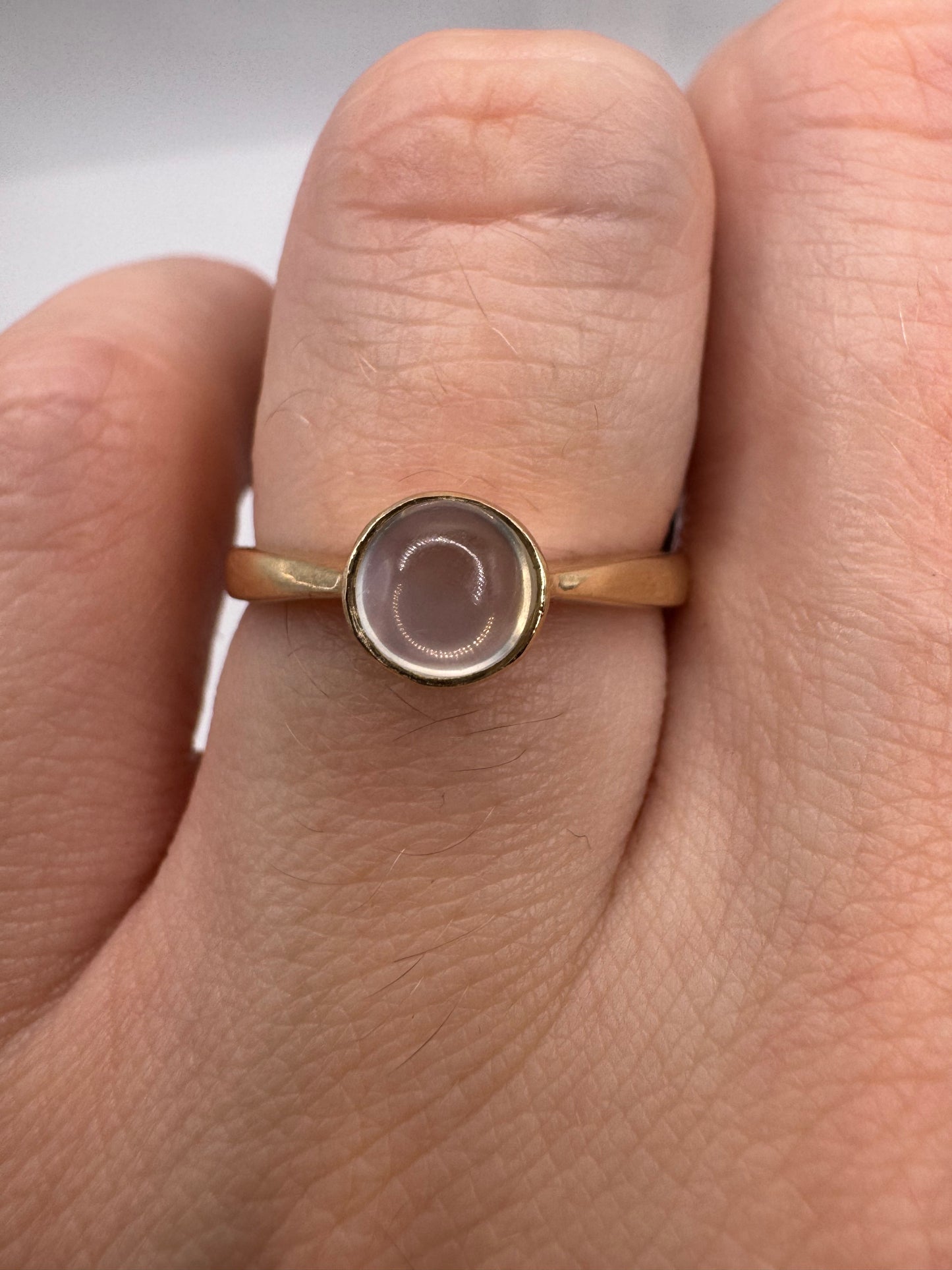 9ct gold moonstone ring