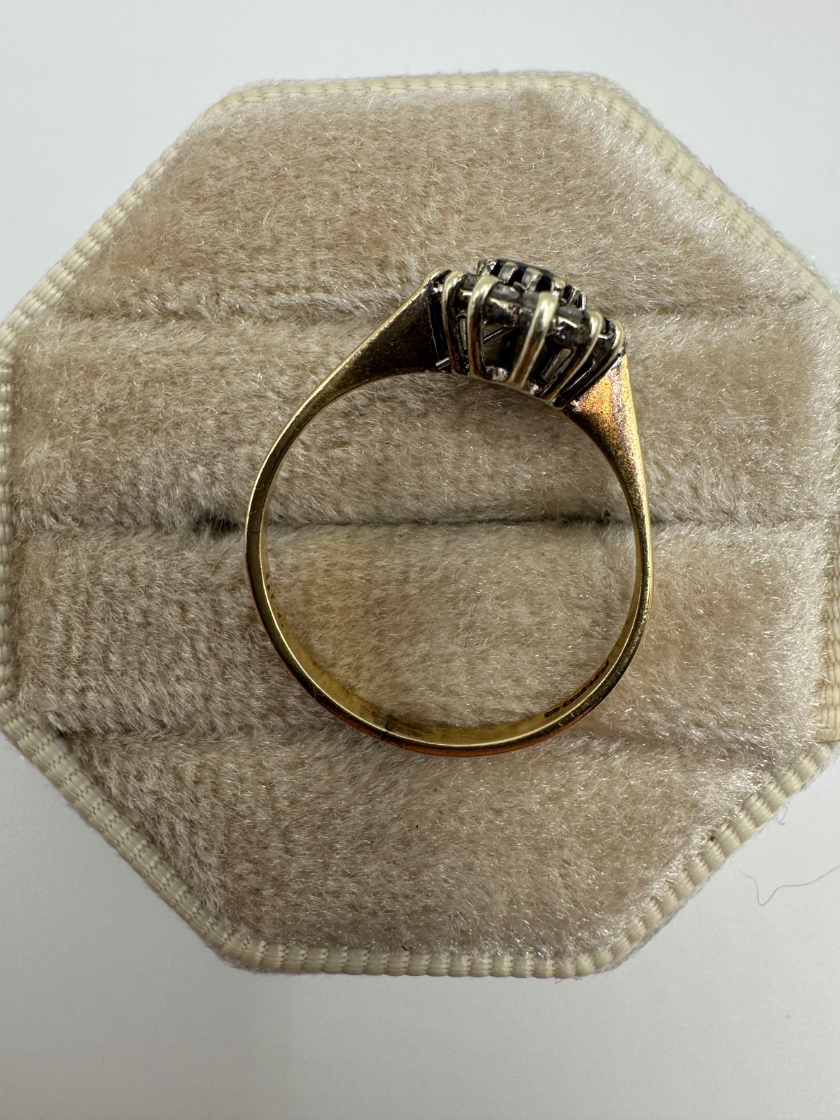 9ct gold sapphire and diamond ring