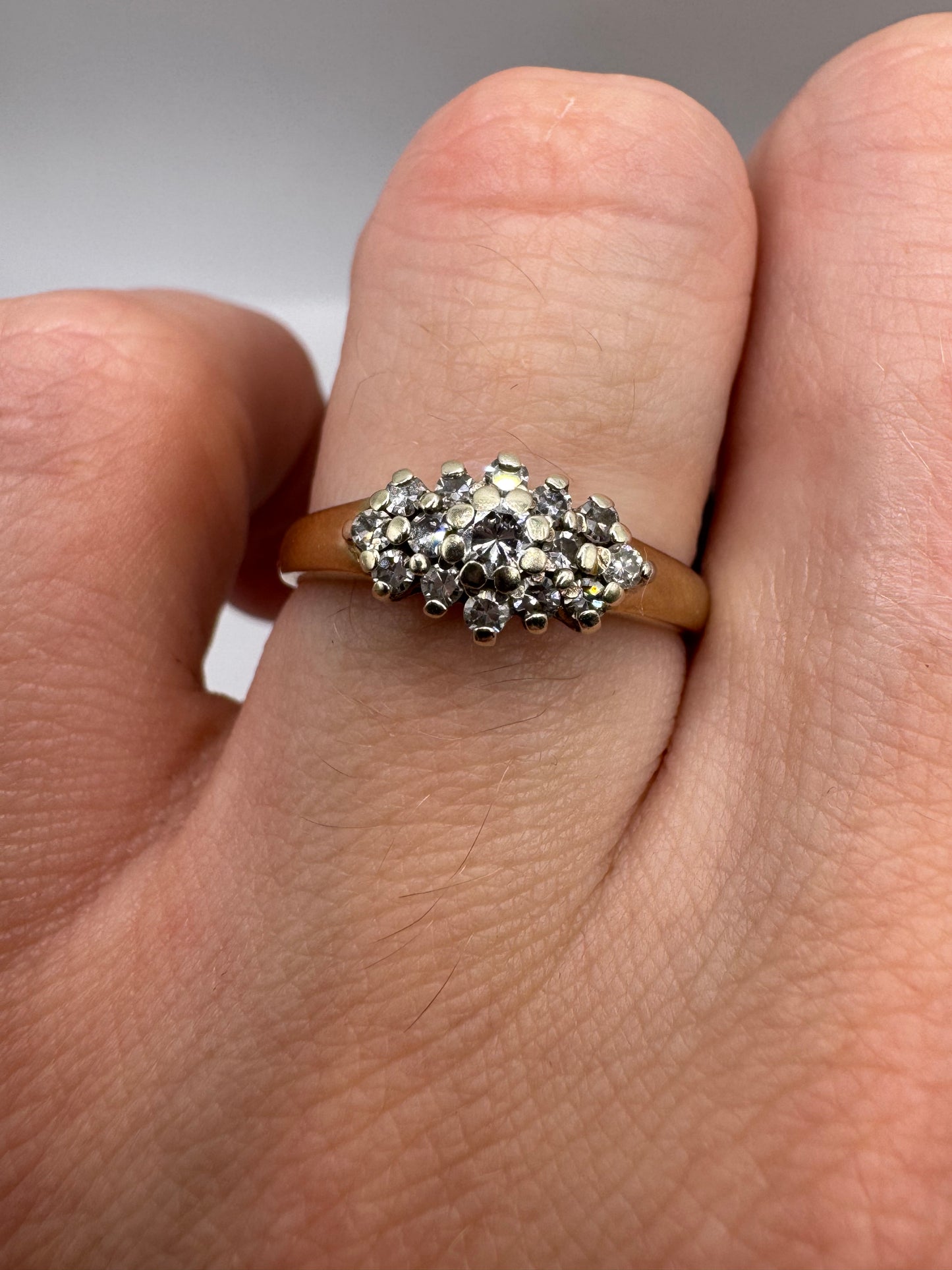 9ct gold diamond cluster ring