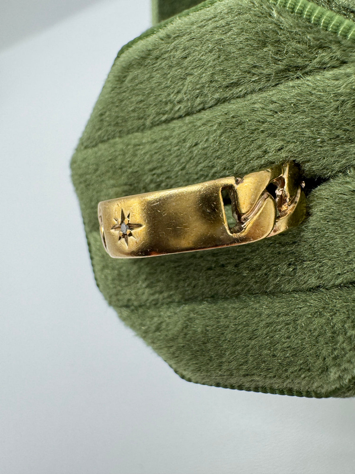 Heavy 9ct gold diamond link band