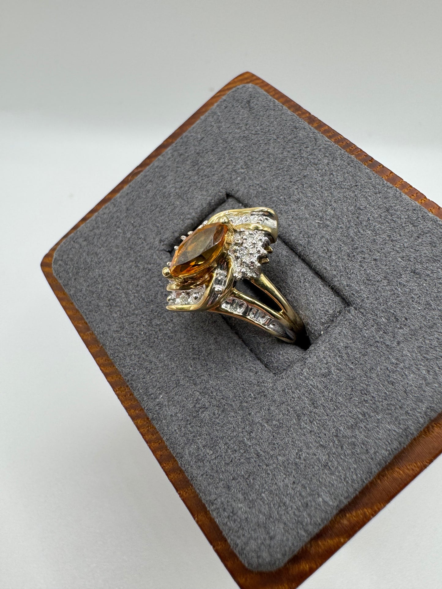 9ct gold citrine and diamond ring