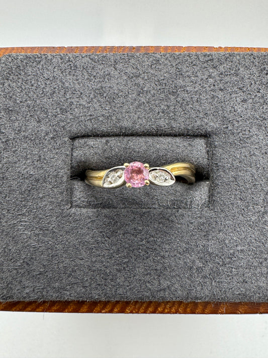 9ct gold pink sapphire and diamond ring