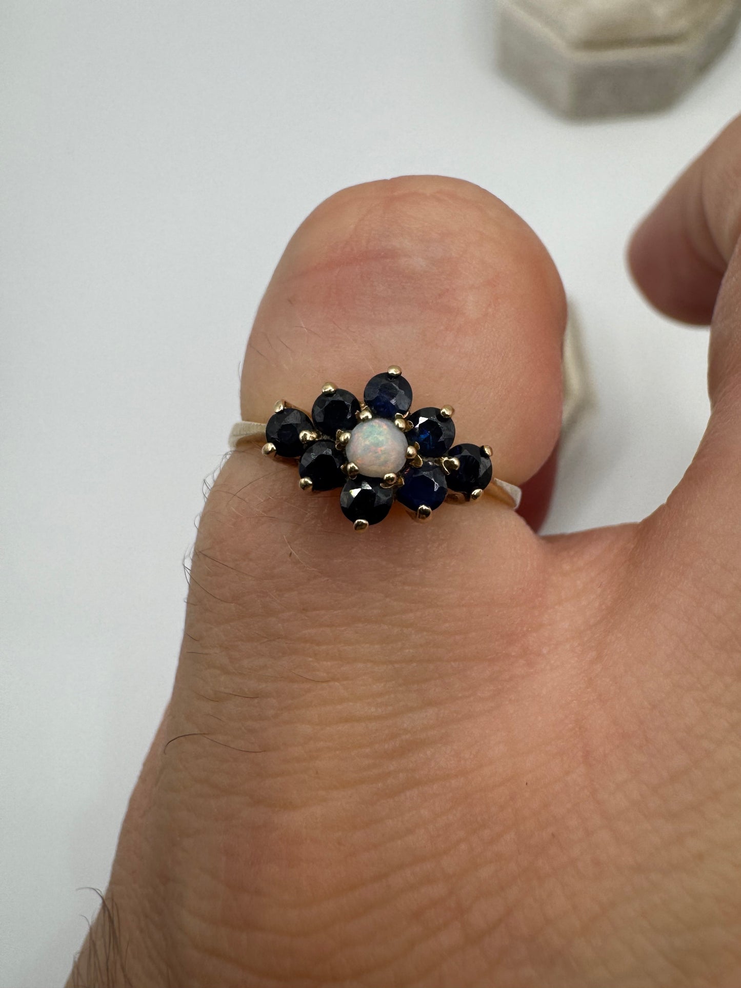 9ct gold opal and sapphire ring