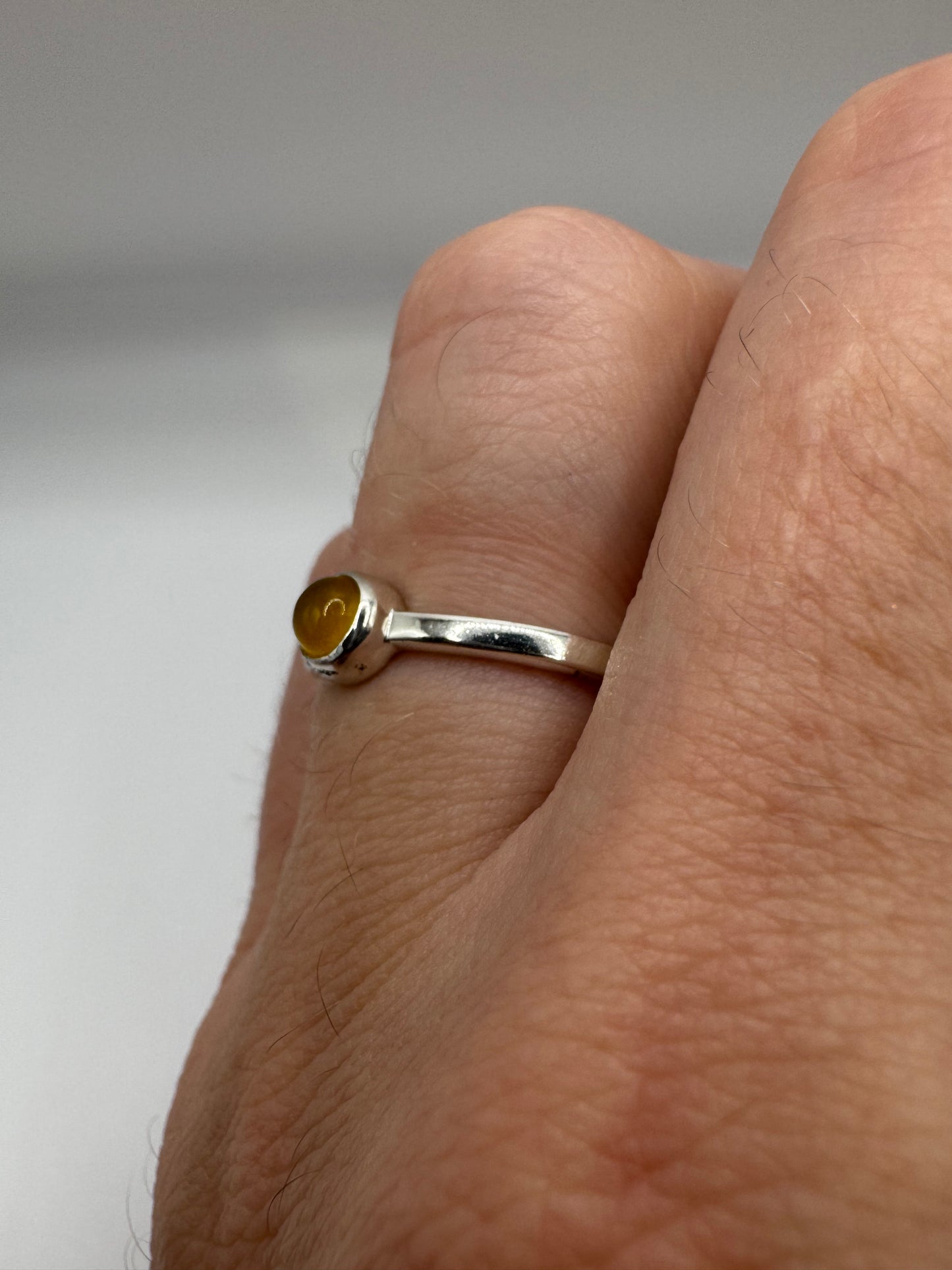 Silver quartz ring (8-P1/2)