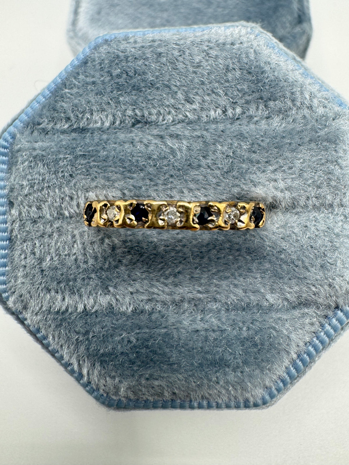 9ct gold sapphire and diamond ring