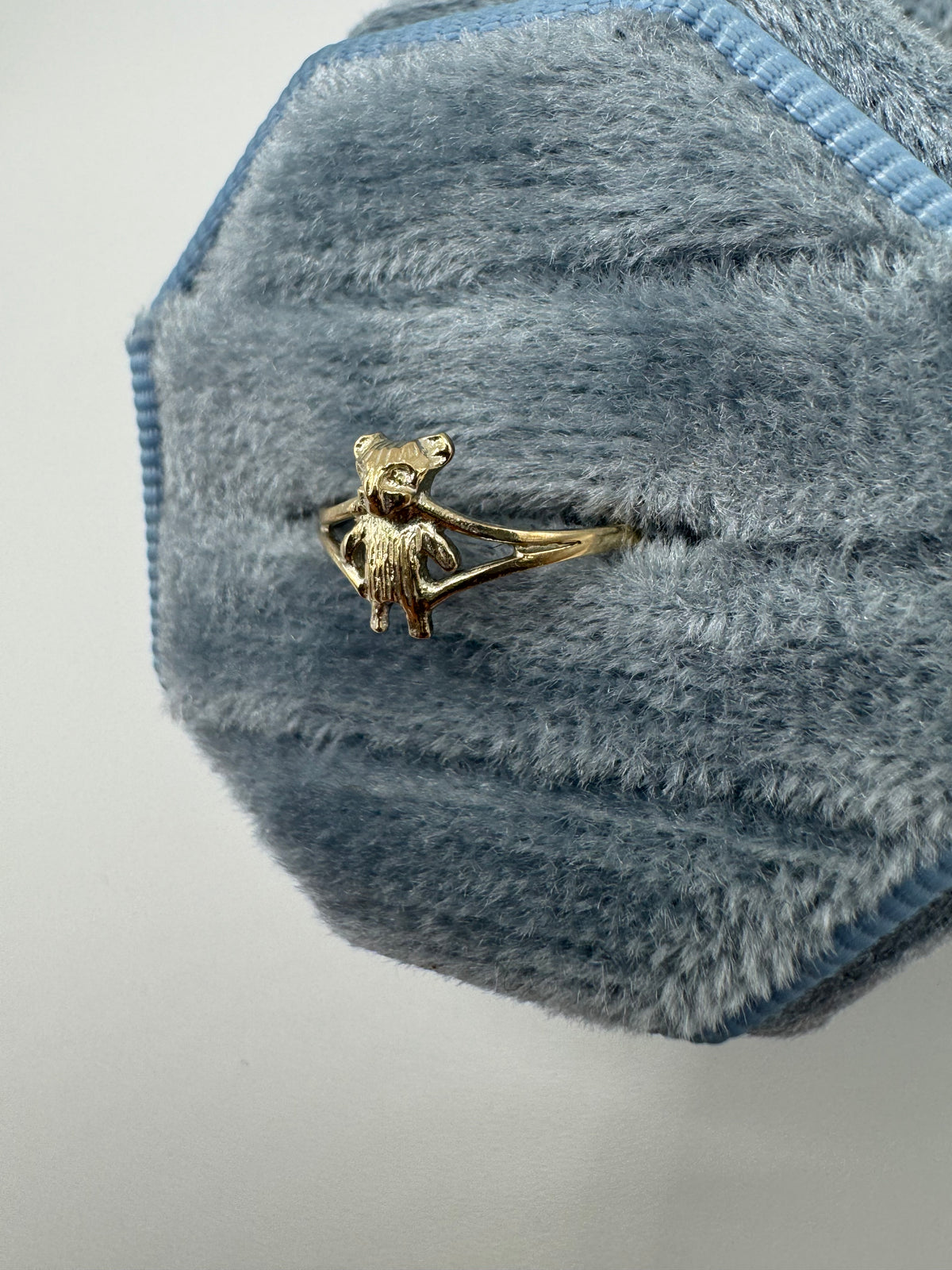 9ct gold teddy bear ring