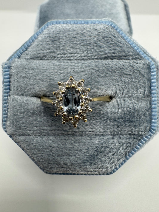 9ct gold topaz and cz ring