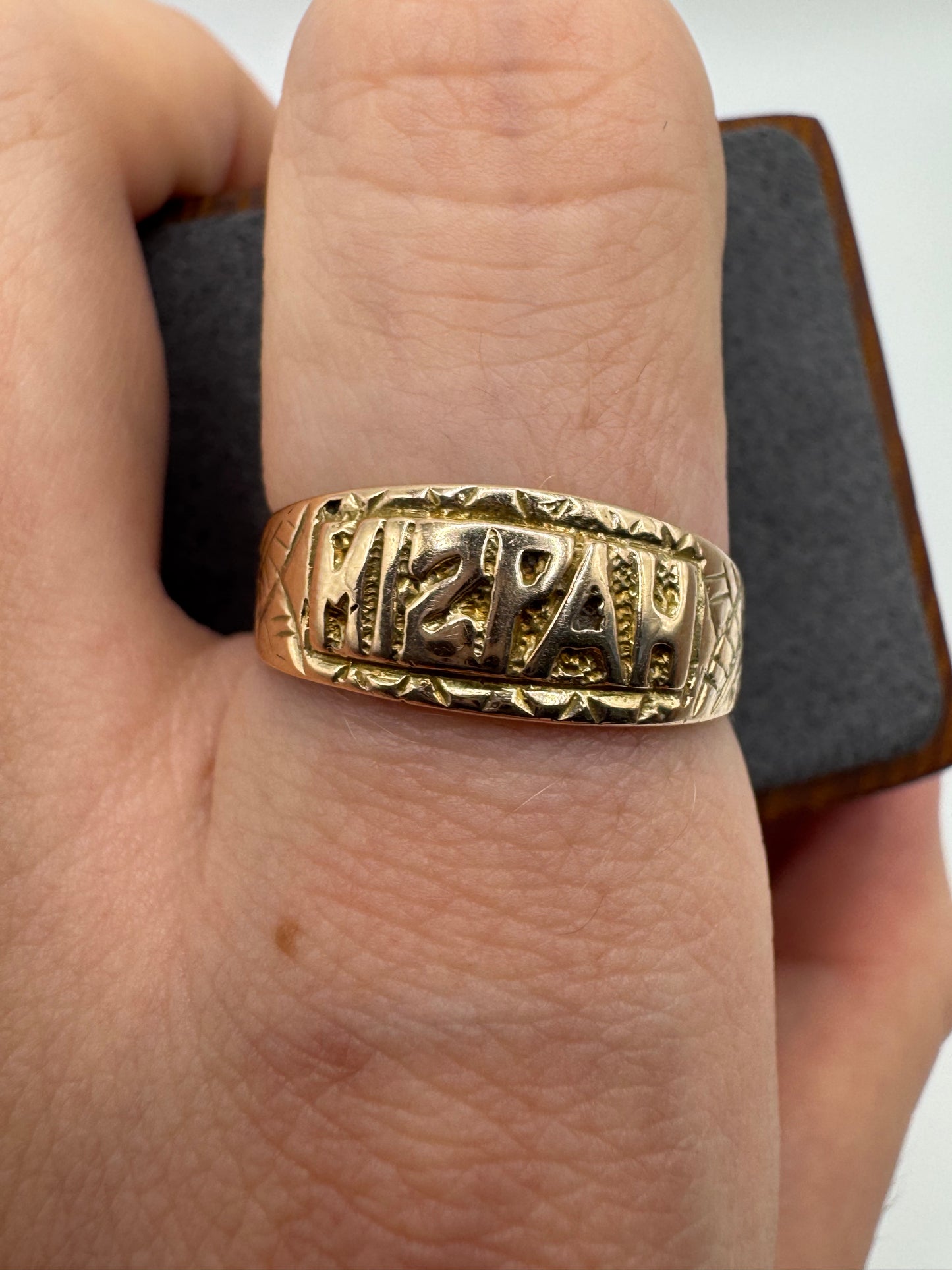 9ct gold mizpah ring