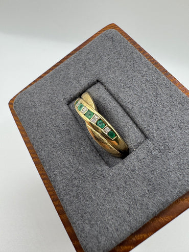 9ct gold emerald and diamond ring