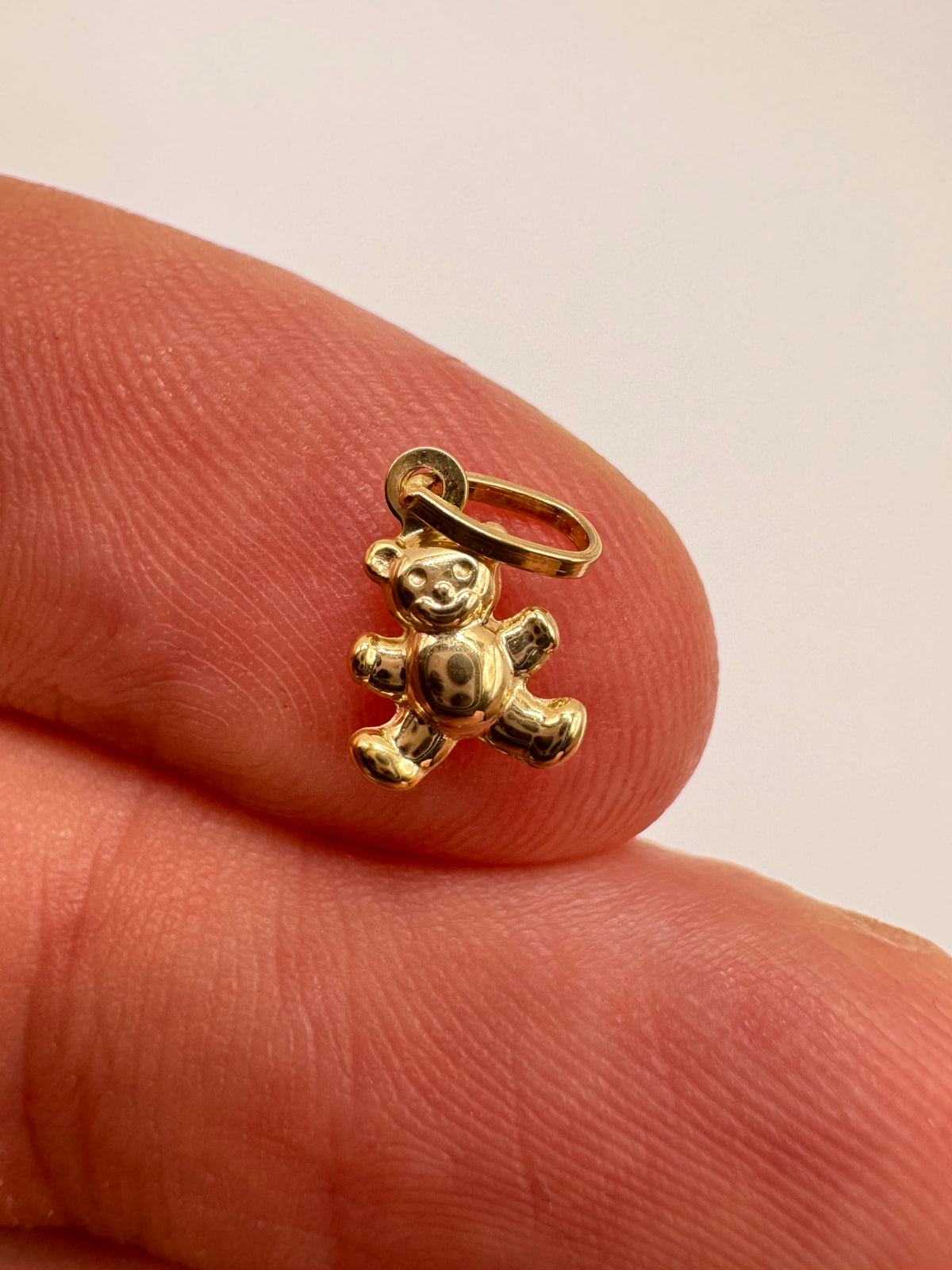 9ct gold teddy bear charm