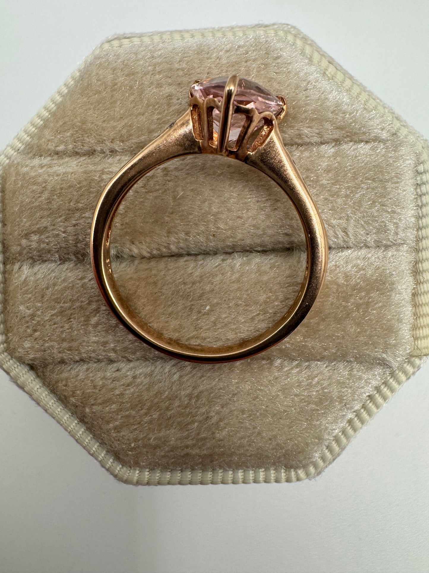 9ct rose gold pale amethyst and zircon ring