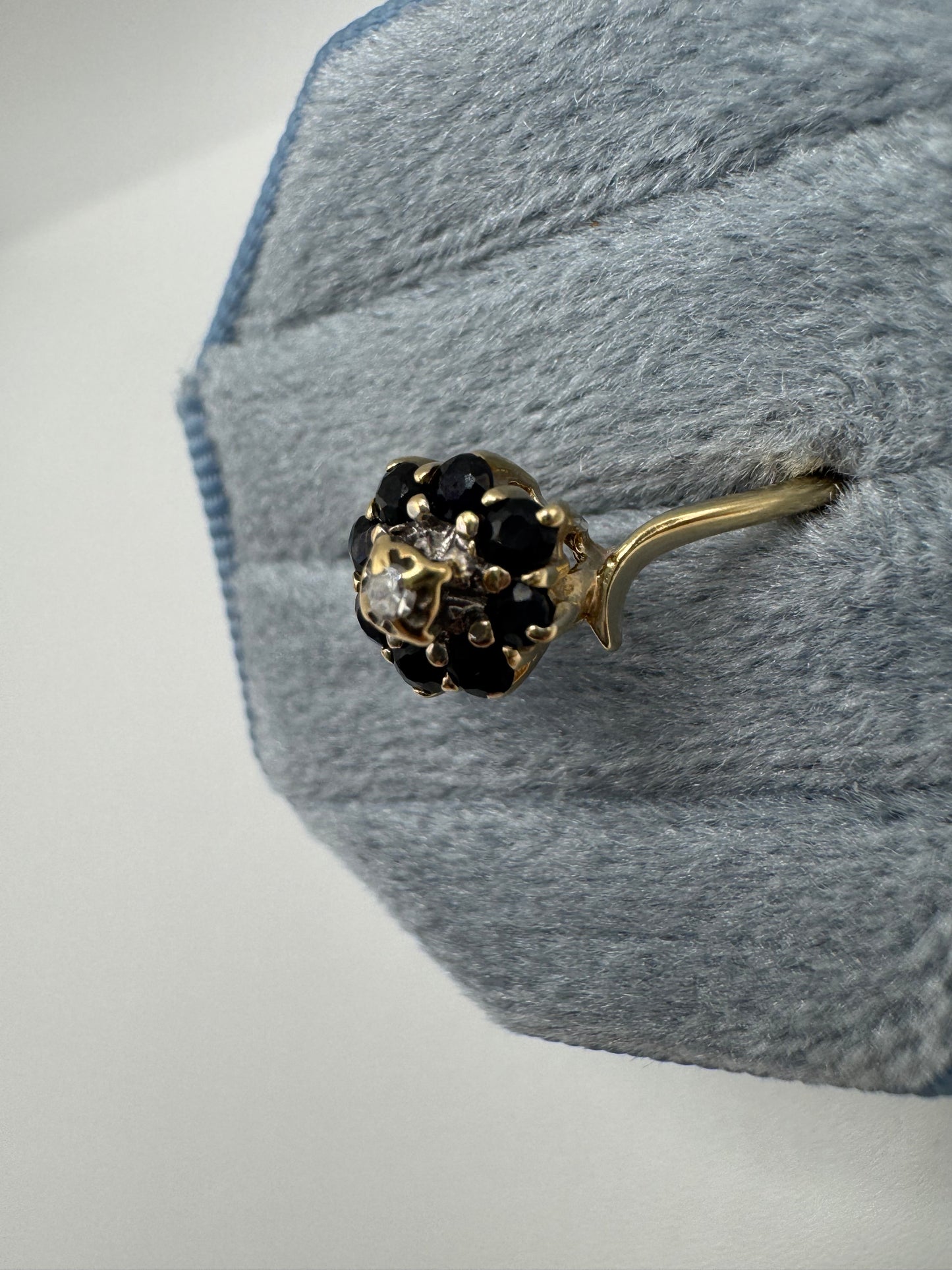 9ct gold sapphire and diamond ring