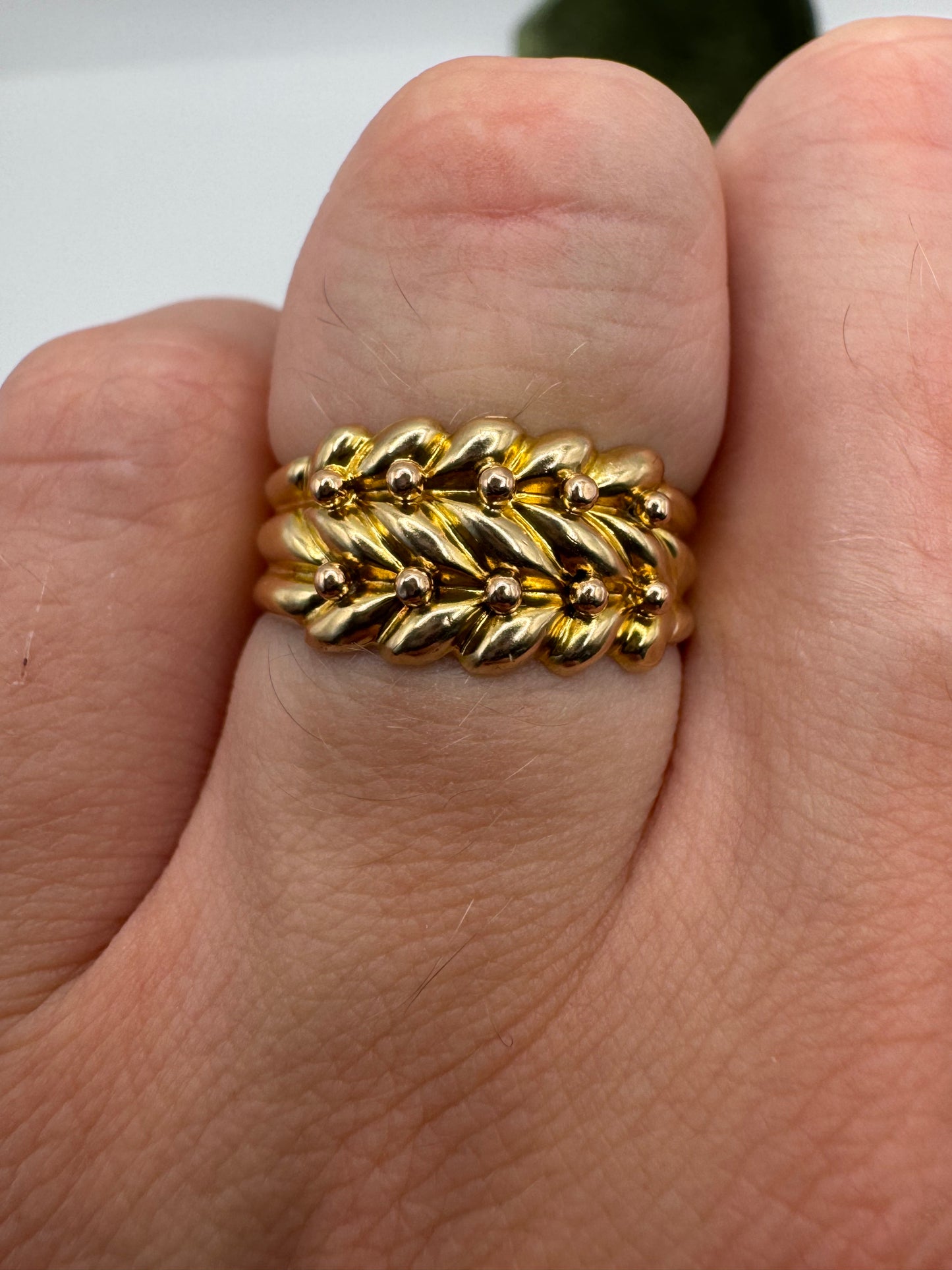 Antique 9ct gold keepers ring