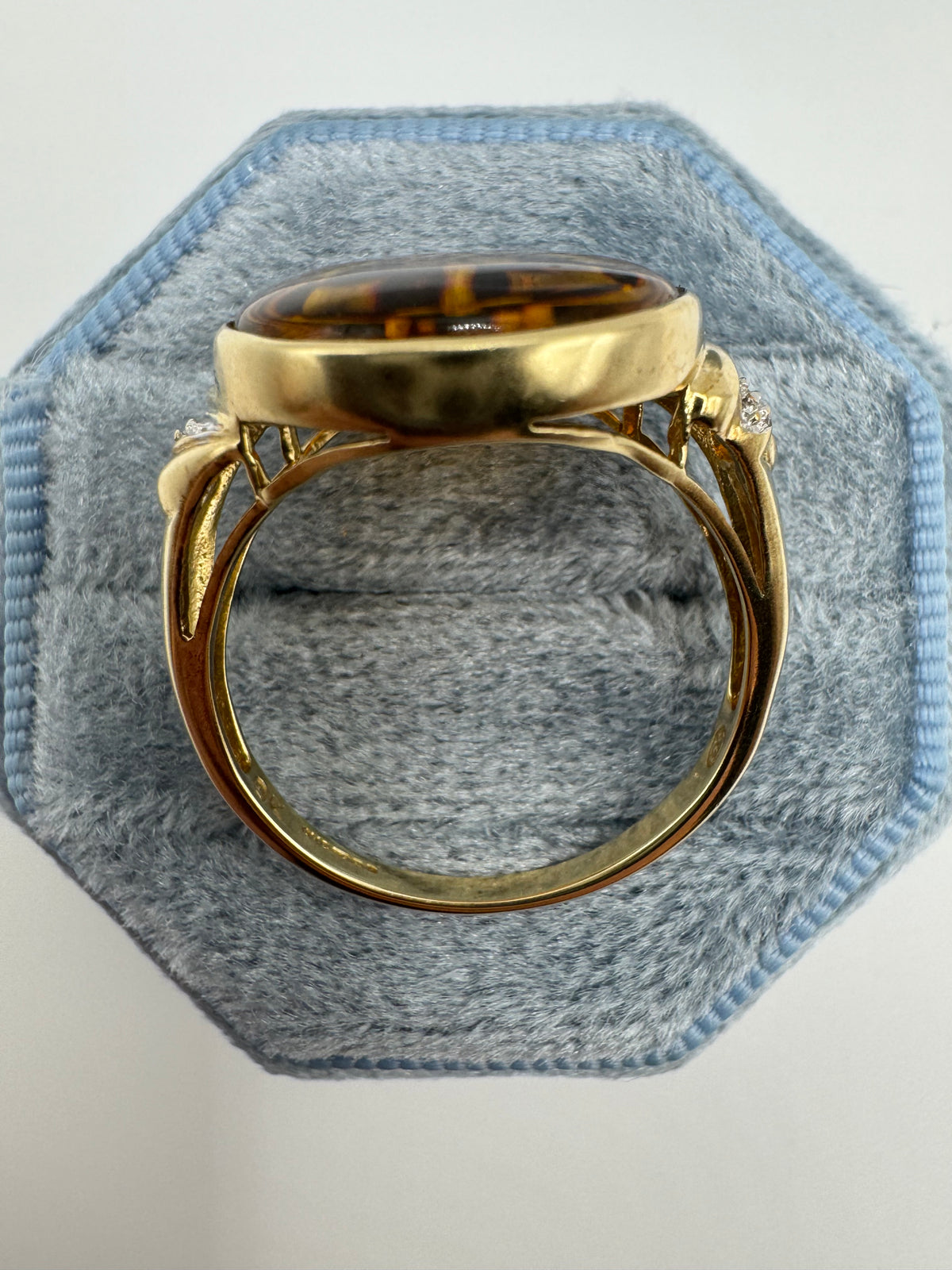 9ct gold amber and diamond ring