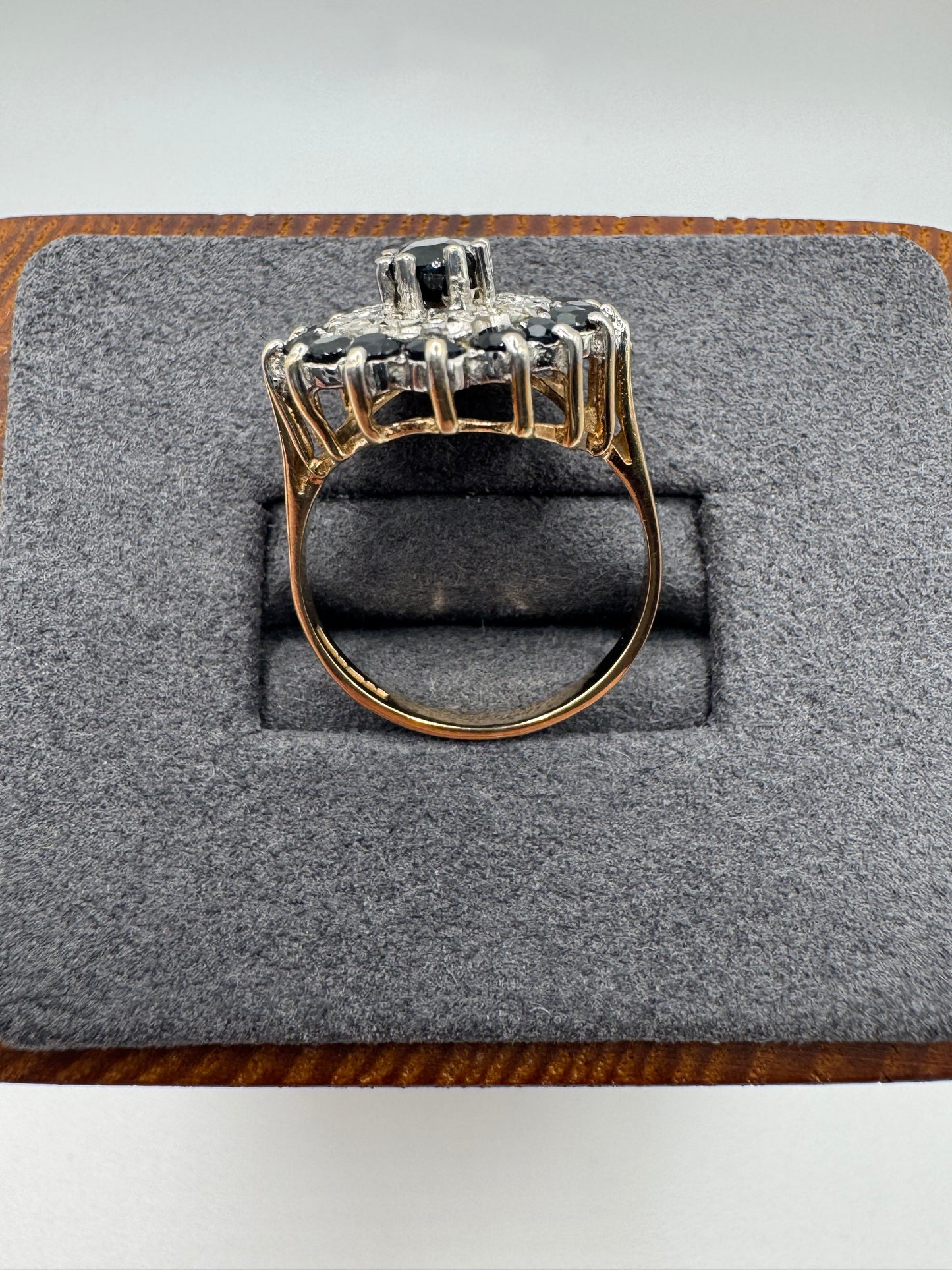 9ct gold sapphire and diamond cluster ring