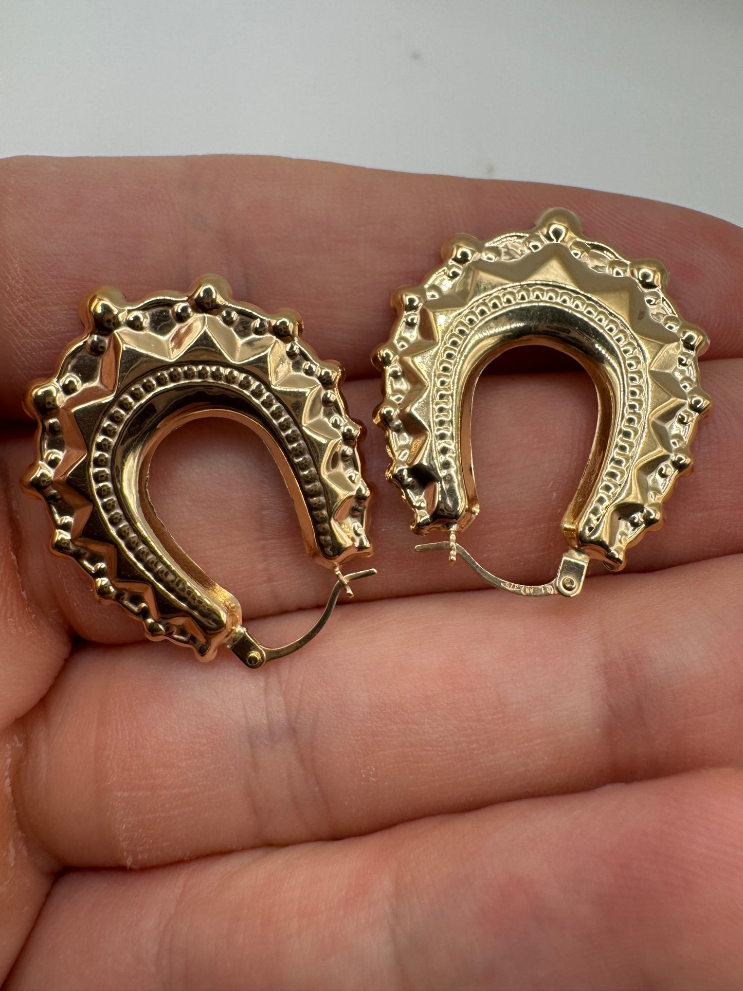9ct gold spike creole earrings