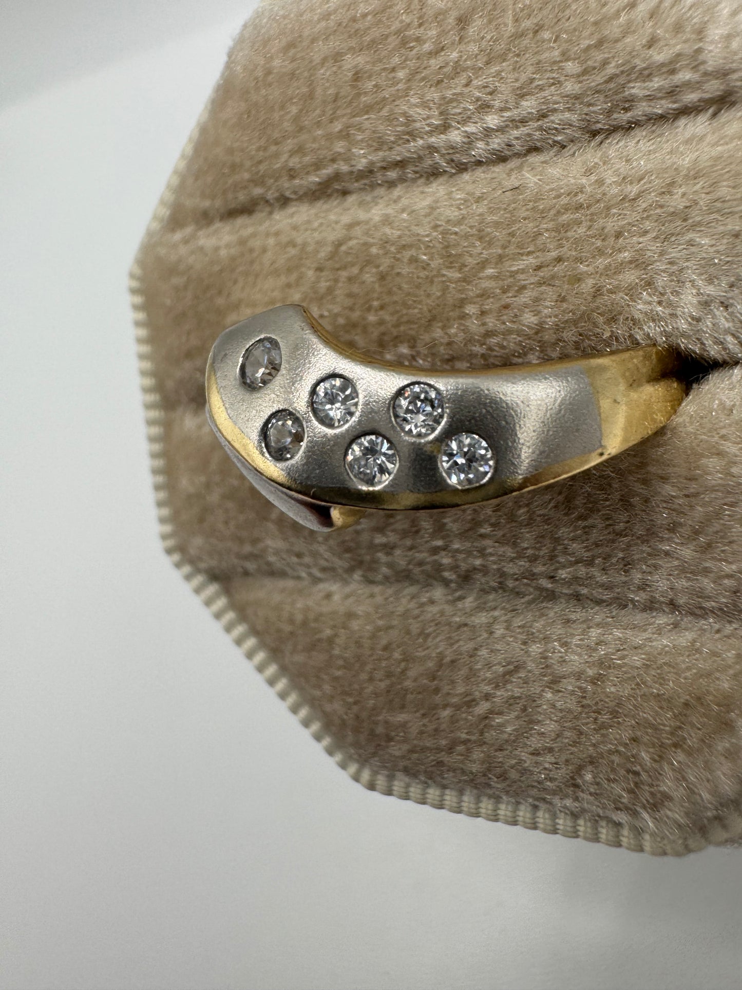 9ct two-tone gold unusual style cz ring