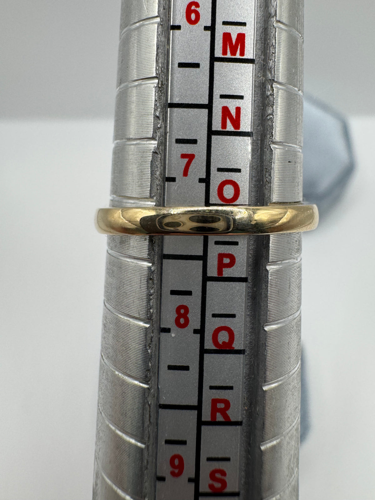 9ct gold croissant ring