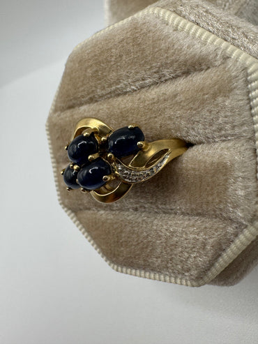 9ct gold cabochon sapphire and diamond ring