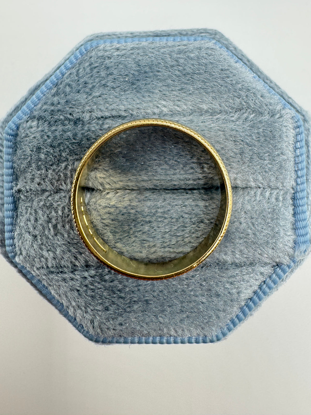 9ct gold band