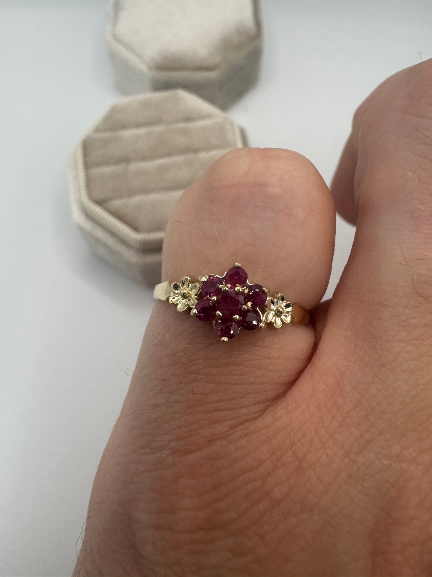 9ct gold ruby cluster ring