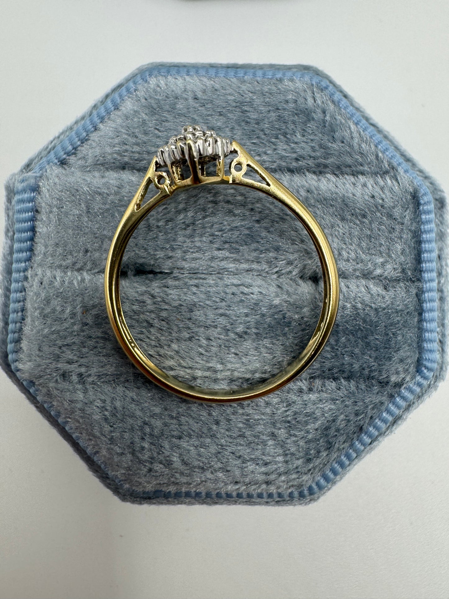 9ct gold diamond cluster ring