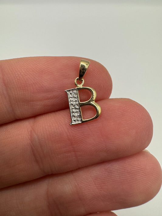 9ct gold diamond initial B pendant