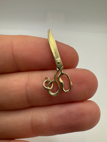 9ct gold scissors charm