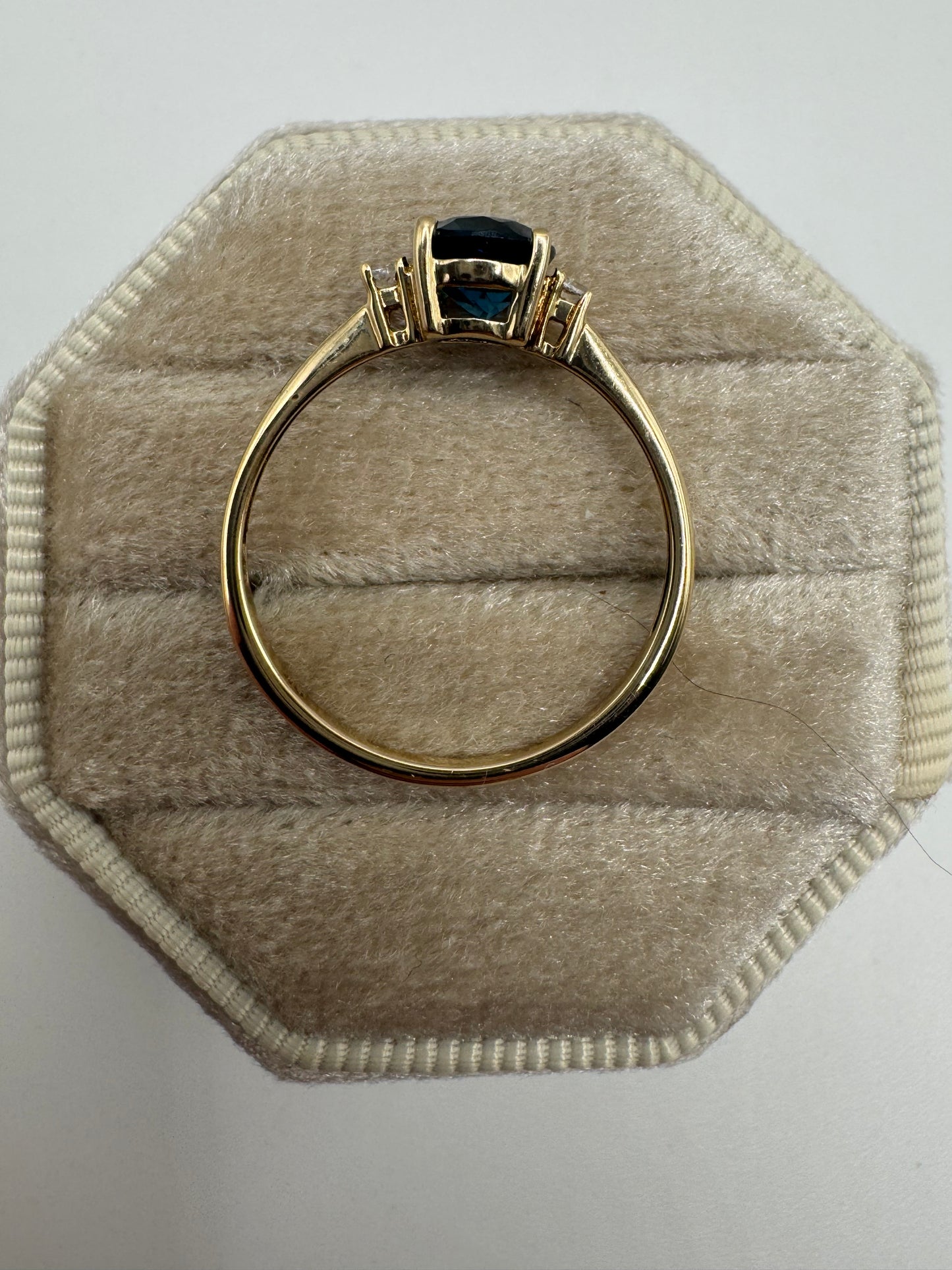 9ct gold spinel and zircon ring