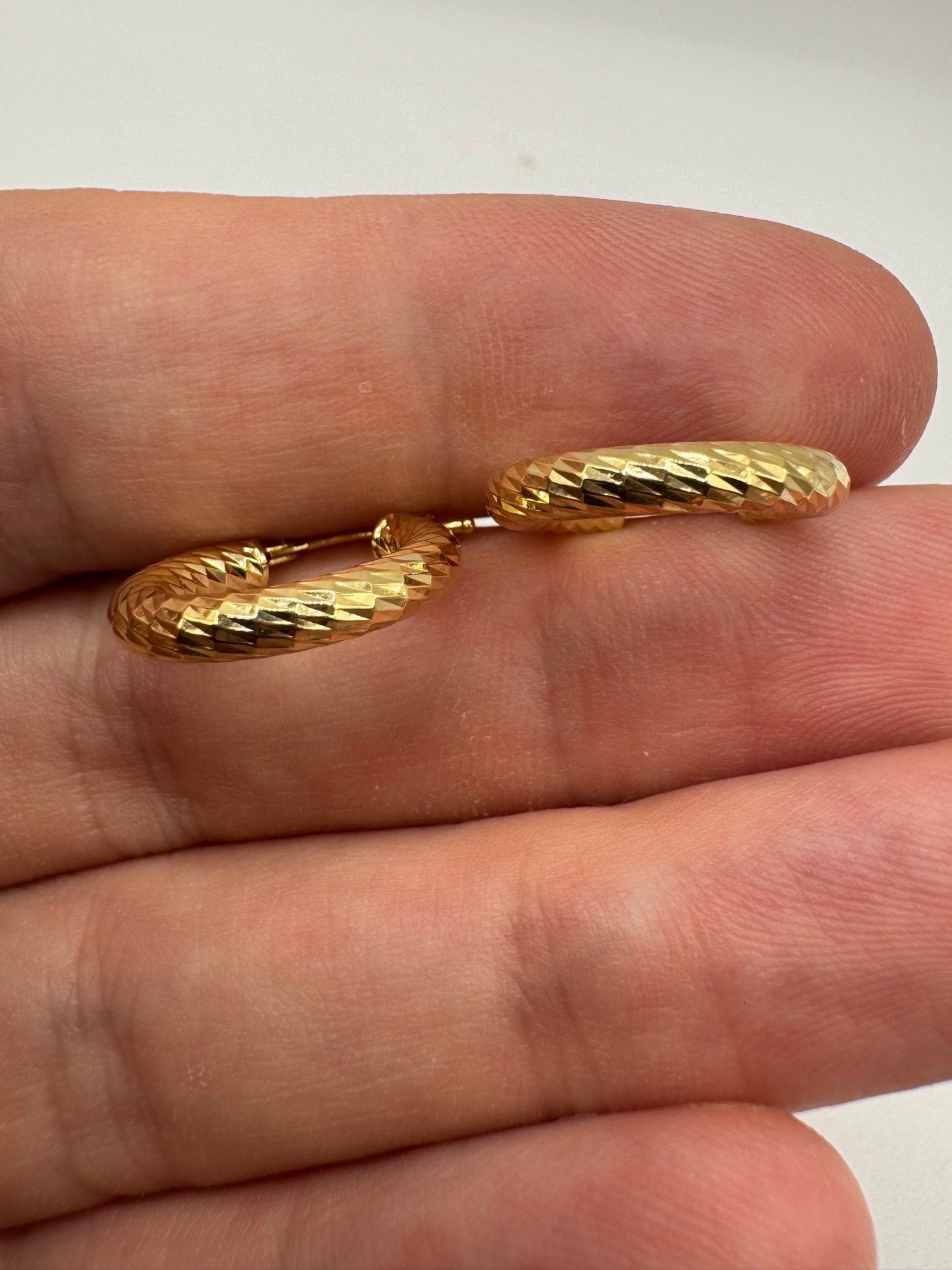 9ct gold patterned creole earrings